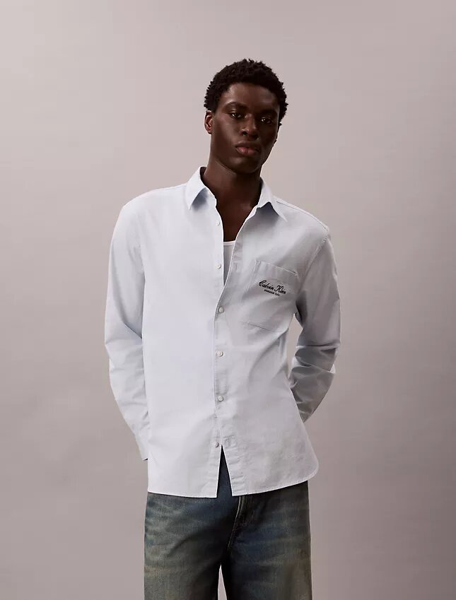 Hemd mit Logo-Grafik aus gewaschenem Oxford-Stoff mit Button-Down-Kragen Hemd mit Logo-Grafik aus gewaschenem Oxford-Stoff mit Button-Down-Kragen