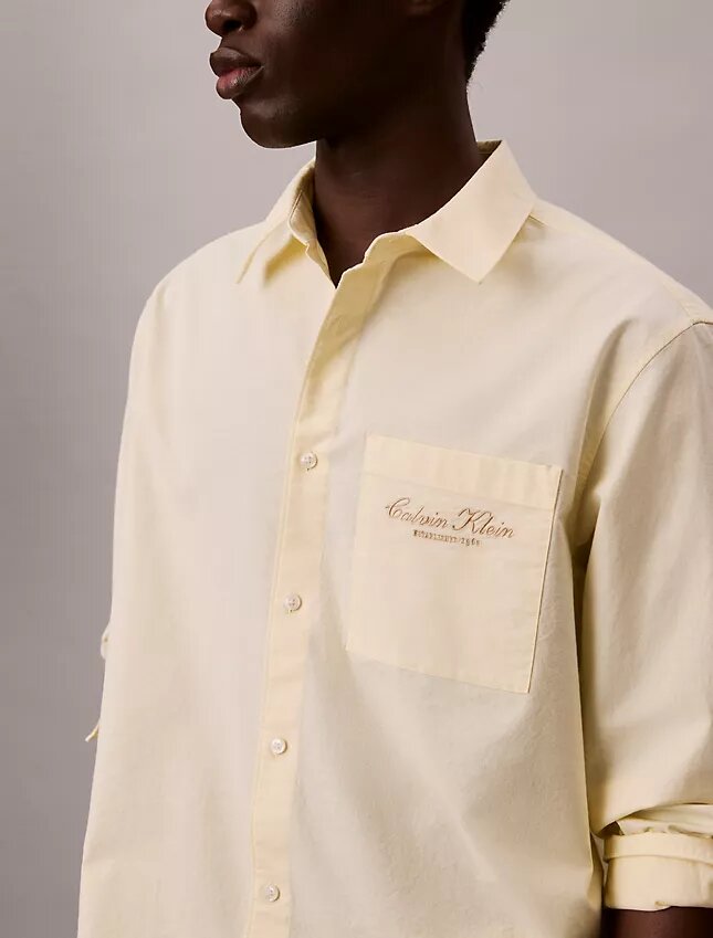 Hemd mit Logo-Grafik aus gewaschenem Oxford-Stoff mit Button-Down-Kragen Hemd mit Logo-Grafik aus gewaschenem Oxford-Stoff mit Button-Down-Kragen