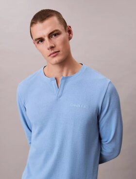 Henley-Schlafshirt aus Waffelpiqué