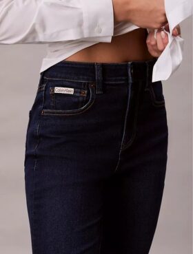 High-Rise-Flare-Jeans