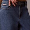 High-Waist-Jeans mit geradem Bein High-Waist-Jeans mit geradem Bein