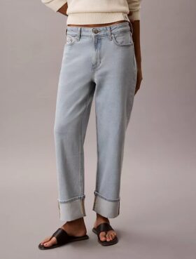 High-Waist-Jeans mit geradem Bein