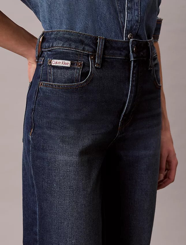 High-Waist-Jeans mit geradem Bein High-Waist-Jeans mit geradem Bein