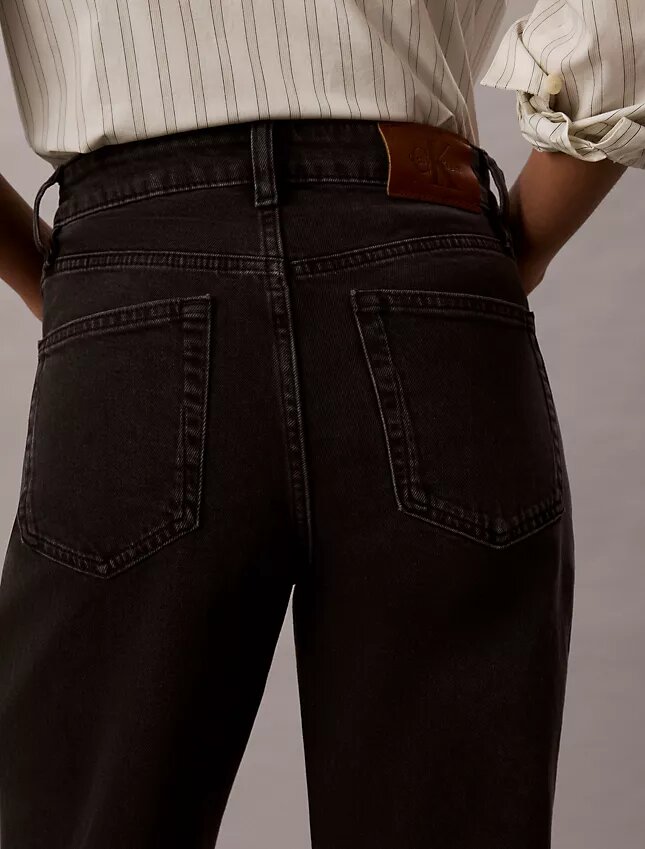 High-Waist-Jeans mit geradem Bein High-Waist-Jeans mit geradem Bein
