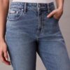High-Waist-Jeans mit geradem Bein High-Waist-Jeans mit geradem Bein