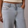 High-Waist-Jeans mit geradem Bein High-Waist-Jeans mit geradem Bein