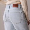 High-Waist-Jeans mit geradem Bein High-Waist-Jeans mit geradem Bein
