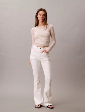 Hoch taillierte Flared-Jeans Hoch taillierte Flared-Jeans