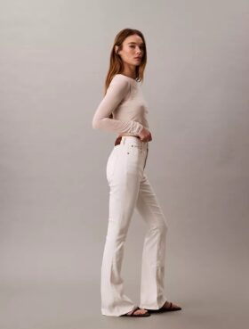 Hoch taillierte Flared-Jeans Hoch taillierte Flared-Jeans