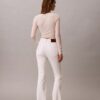 Hoch taillierte Flared-Jeans Hoch taillierte Flared-Jeans
