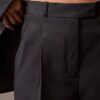 Hose aus plissiertem Wollgabardine-Mischgewebe