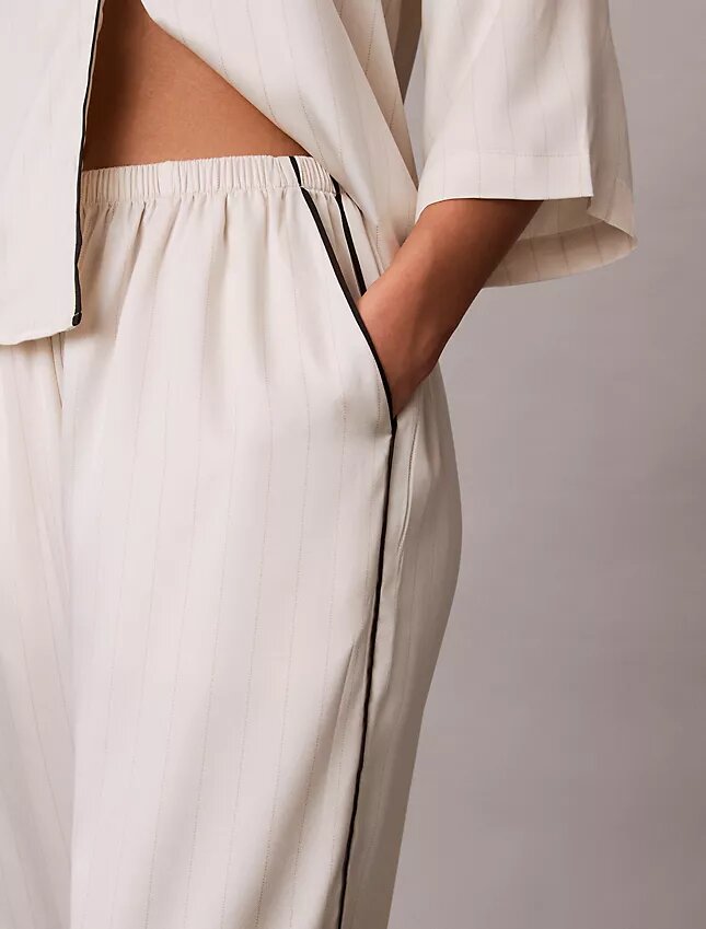 Hose mit Satin-Glanz Hose mit Satin-Glanz