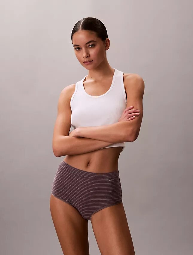 Idealer Baumwoll-Slip mit hoher Taille Idealer Baumwoll-Slip mit hoher Taille