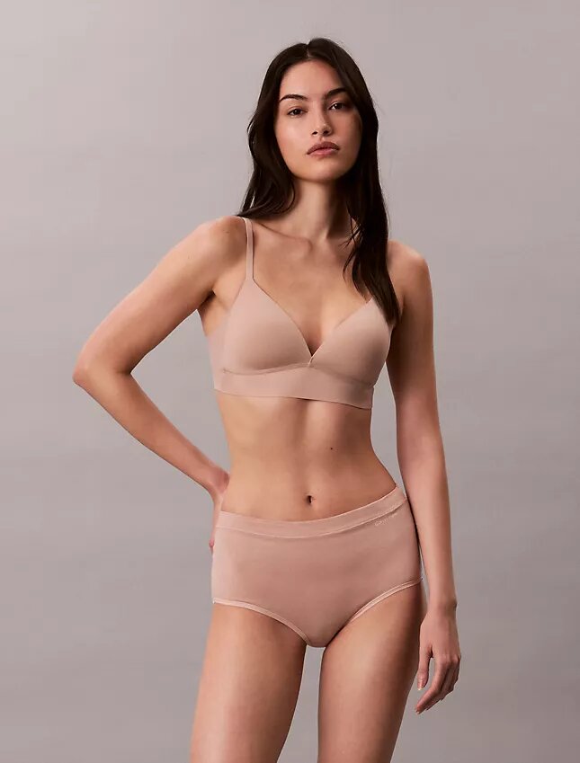 Idealer Baumwoll-Slip mit hoher Taille Idealer Baumwoll-Slip mit hoher Taille