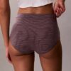 Idealer Baumwoll-Slip mit hoher Taille Idealer Baumwoll-Slip mit hoher Taille