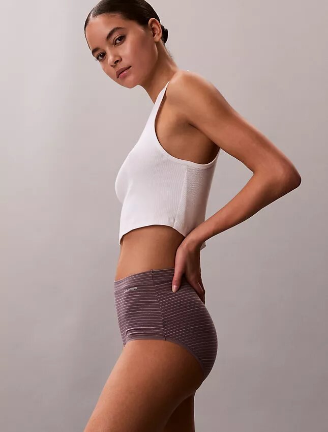 Idealer Baumwoll-Slip mit hoher Taille Idealer Baumwoll-Slip mit hoher Taille