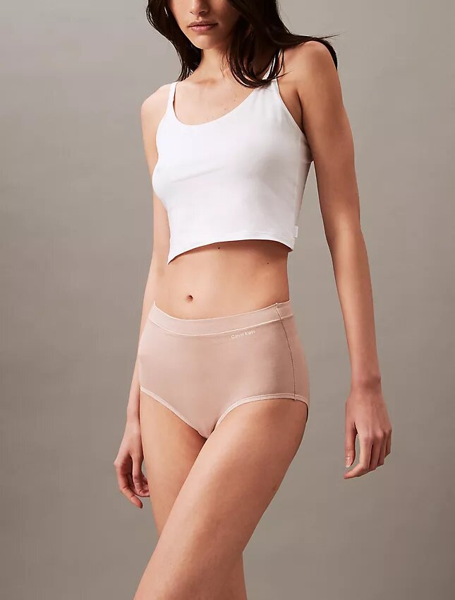 Idealer Baumwoll-Slip mit hoher Taille Idealer Baumwoll-Slip mit hoher Taille