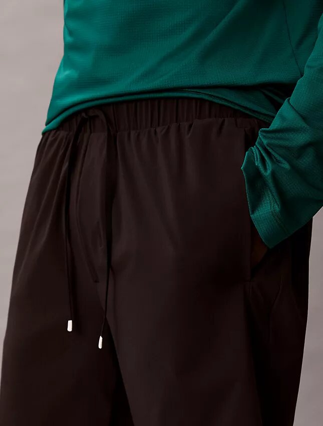 Intense Power Sport-Shorts aus gewebtem Stoff Intense Power Sport-Shorts aus gewebtem Stoff