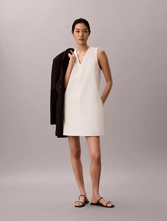Interlock-Minikleid mit V-Ausschnitt Interlock-Minikleid mit V-Ausschnitt