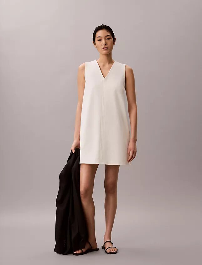Interlock-Minikleid mit V-Ausschnitt Interlock-Minikleid mit V-Ausschnitt