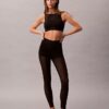 Invisibles Sport-BH mit mittlerer Stützkraft aus Mesh Invisibles Sport-BH mit mittlerer Stützkraft aus Mesh