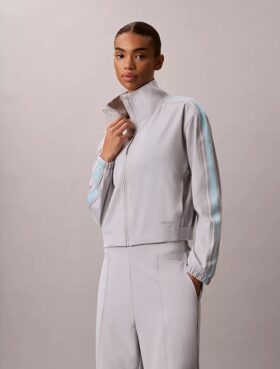 Jacke mit gewebtem Commuter-Logo