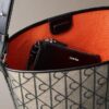 Jacquard-Beuteltasche mit Emblem-Logo und Innentasche Jacquard-Beuteltasche mit Emblem-Logo und Innentasche