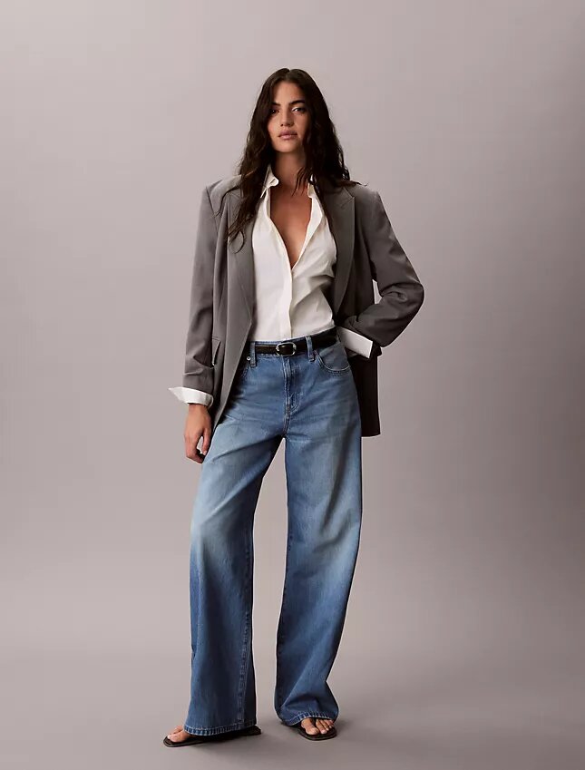 Jeans aus Lyocell-Mischung mit weitem Bein Jeans aus Lyocell-Mischung mit weitem Bein