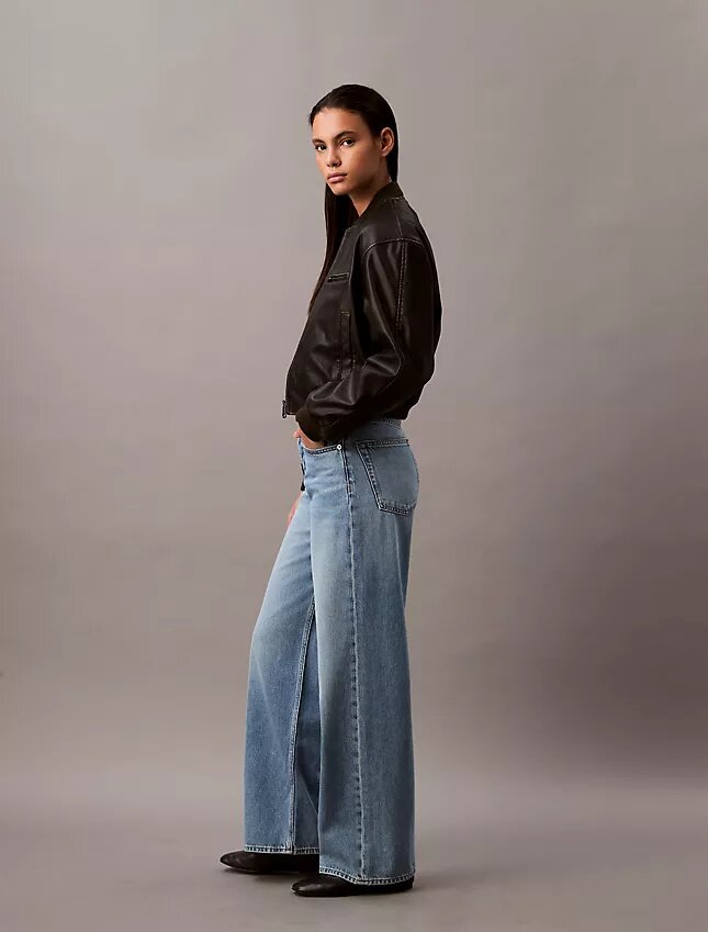 Jeans aus Lyocell-Mischung mit weitem Bein Jeans aus Lyocell-Mischung mit weitem Bein