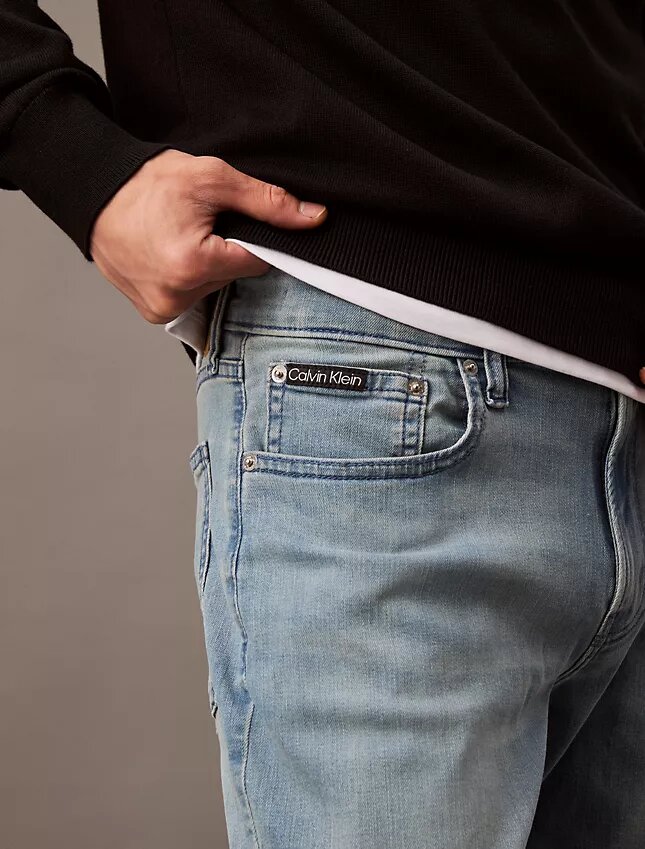 Jeans im 90s Straight-Stil mit geradem Schnitt Jeans im 90s Straight-Stil mit geradem Schnitt