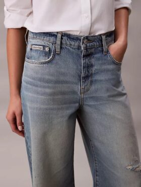 Jeans mit weitem Bein