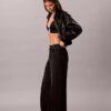Jeans mit weitem Bein Jeans mit weitem Bein