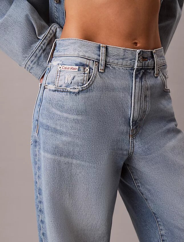Jeans mit weitem Bein Jeans mit weitem Bein