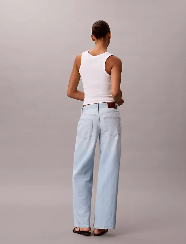 Jeans mit weitem Bein Jeans mit weitem Bein