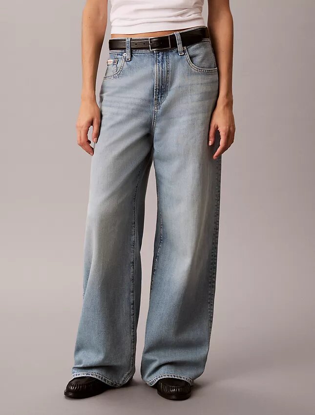 Jeans mit weitem Bein Jeans mit weitem Bein