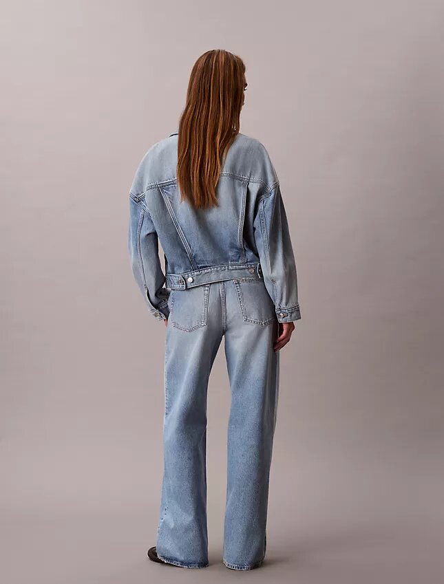 Jeans mit weitem Bein Jeans mit weitem Bein
