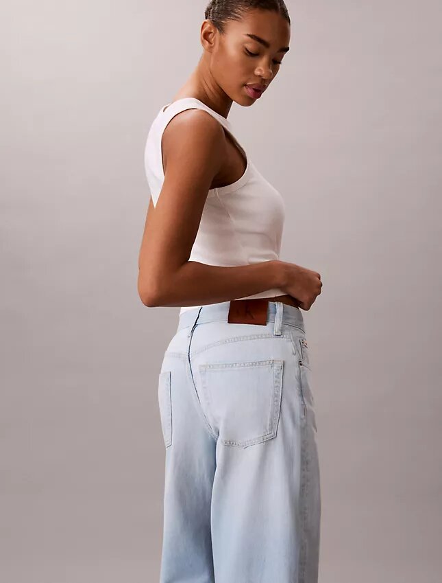 Jeans mit weitem Bein Jeans mit weitem Bein