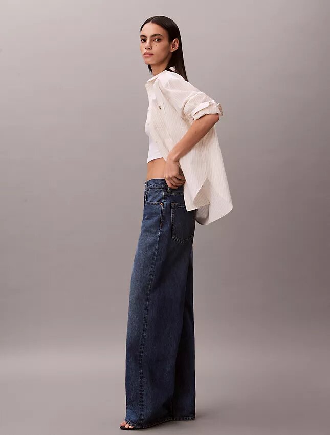 Jeans mit weitem Bein Jeans mit weitem Bein