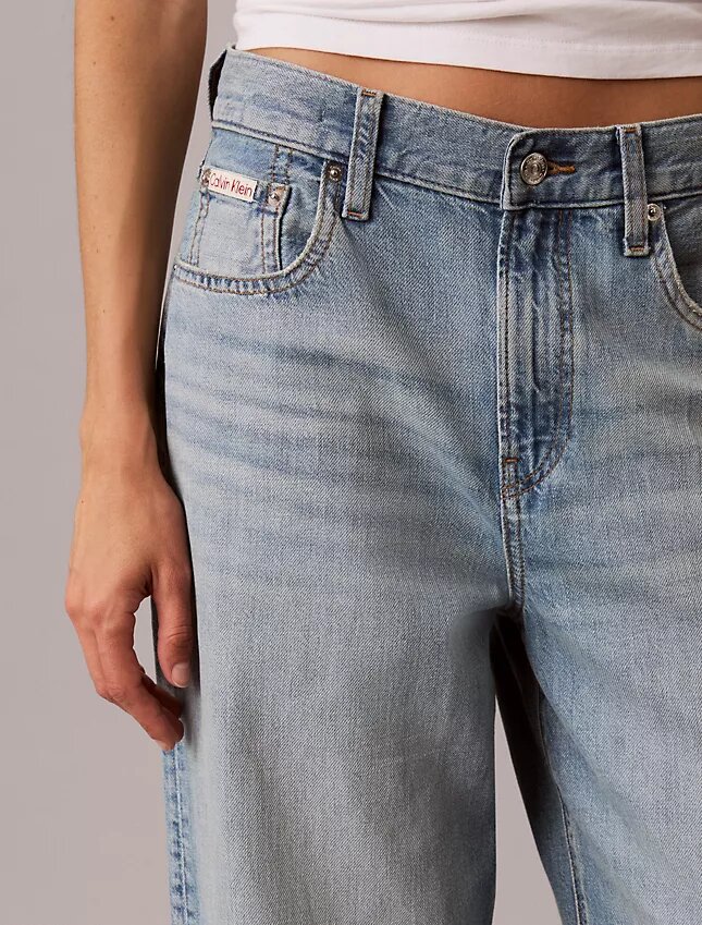 Jeans mit weitem Bein Jeans mit weitem Bein