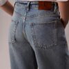 Jeans mit weitem Bein