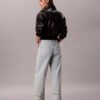 Jeans mit weitem Saum und lockerer Passform Jeans mit weitem Saum und lockerer Passform
