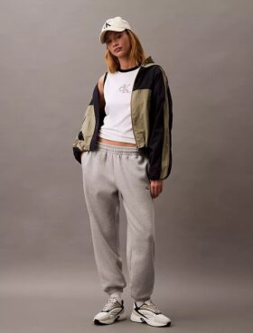 Jogginghose aus Fleece mit Monogram Jogginghose aus Fleece mit Monogram