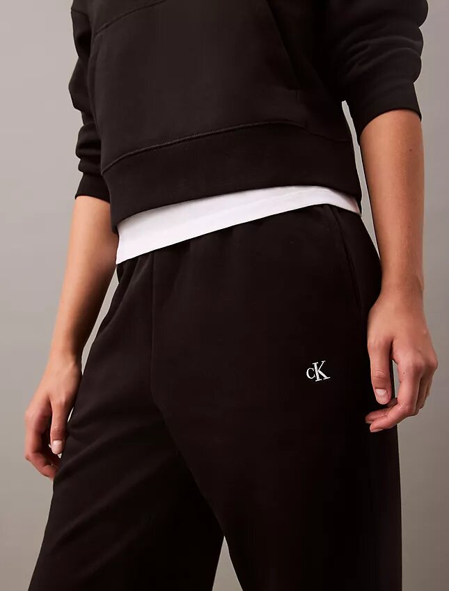 Jogginghose aus Fleece mit Monogram Jogginghose aus Fleece mit Monogram