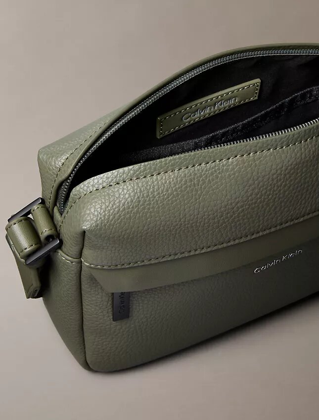 Kamera-Tasche mit genarbter Oberfläche Kamera-Tasche mit genarbter Oberfläche