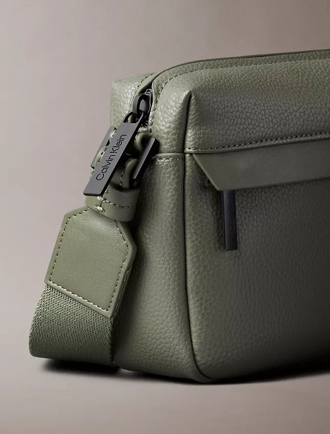 Kamera-Tasche mit genarbter Oberfläche Kamera-Tasche mit genarbter Oberfläche