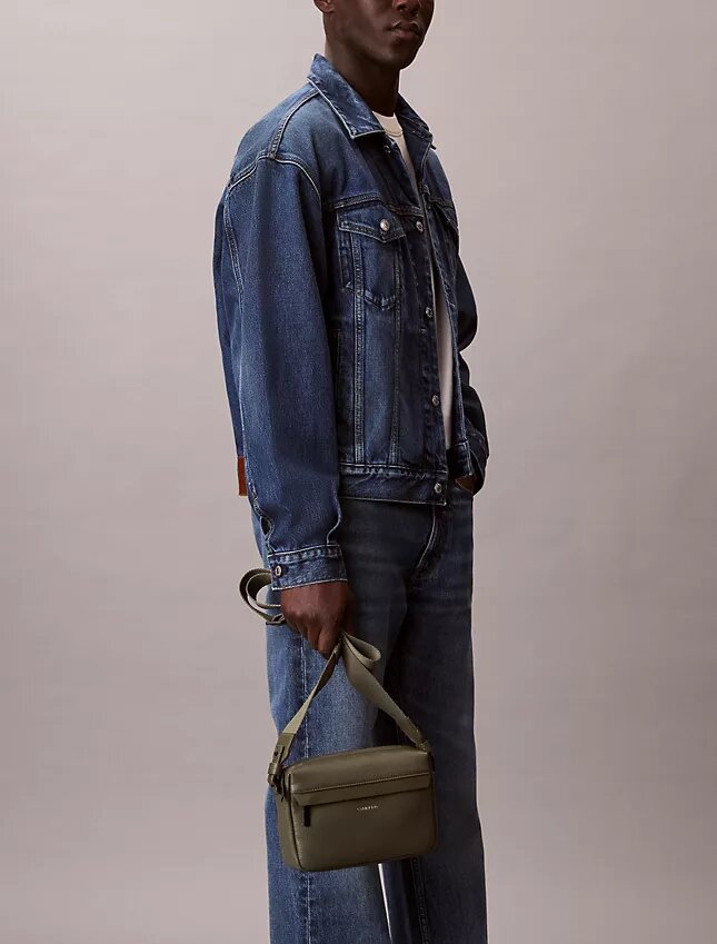 Kamera-Tasche mit genarbter Oberfläche Kamera-Tasche mit genarbter Oberfläche
