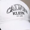 Kappe mit gebogenem Logo Kappe mit gebogenem Logo