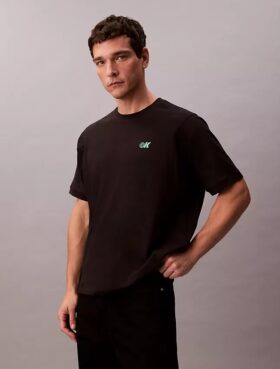 Kühlendes Piqué-T-Shirt mit Logo-Grafik in lockerer Passform