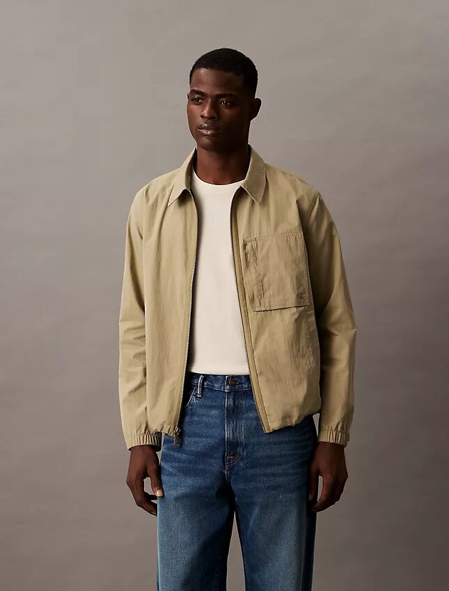 Klassische Hemdjacke aus Baumwollmischung mit Reißverschluss Klassische Hemdjacke aus Baumwollmischung mit Reißverschluss