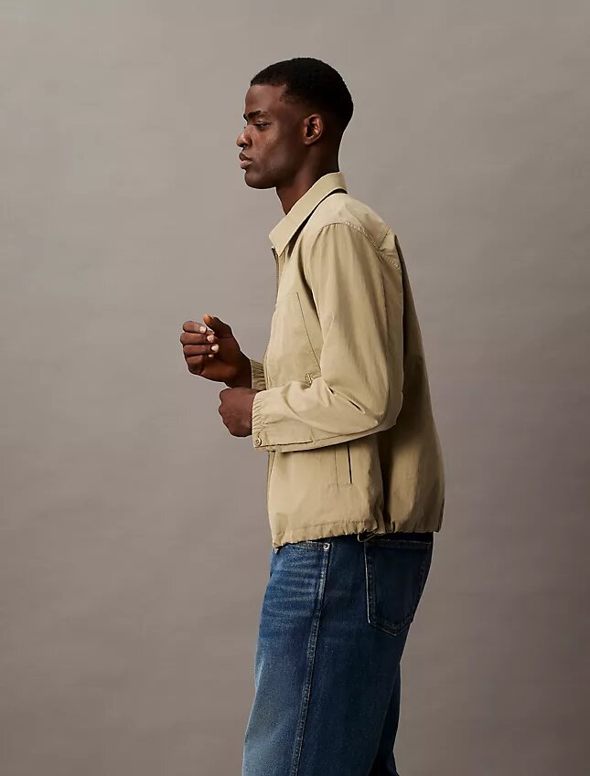 Klassische Hemdjacke aus Baumwollmischung mit Reißverschluss Klassische Hemdjacke aus Baumwollmischung mit Reißverschluss